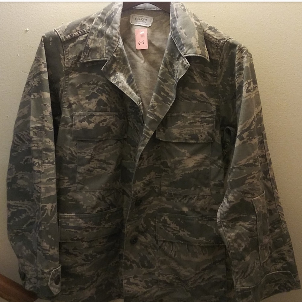 Authentic womens AirForce camo jacket